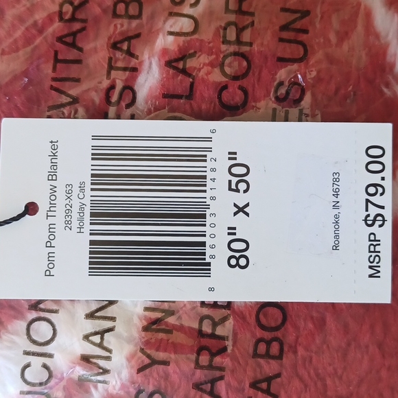 Vera bradley Pom pom throw blanket❤️❤️ - Picture 3 of 3